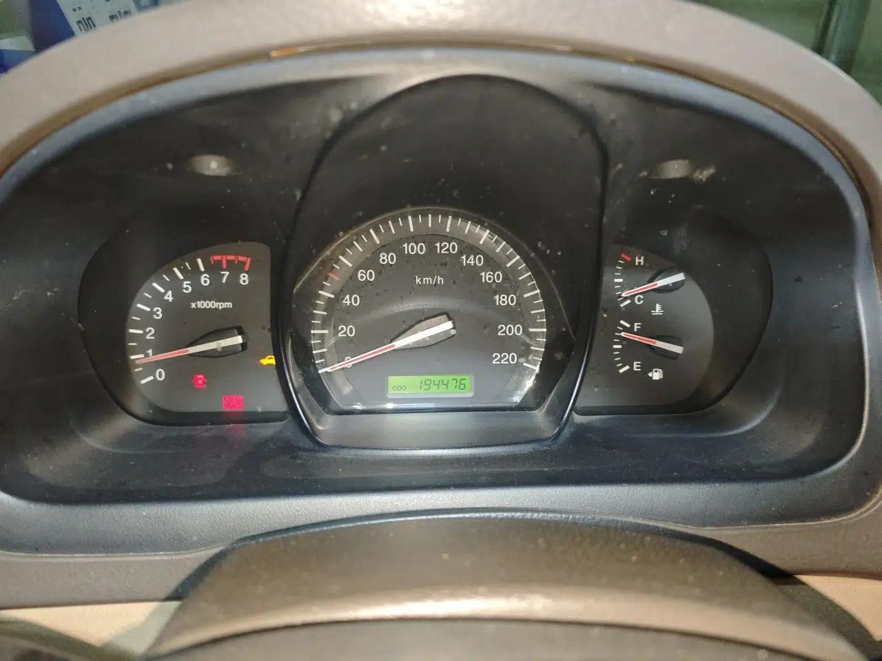 Kia Cerato 2012 1.6L MT GL — миниатюра 12