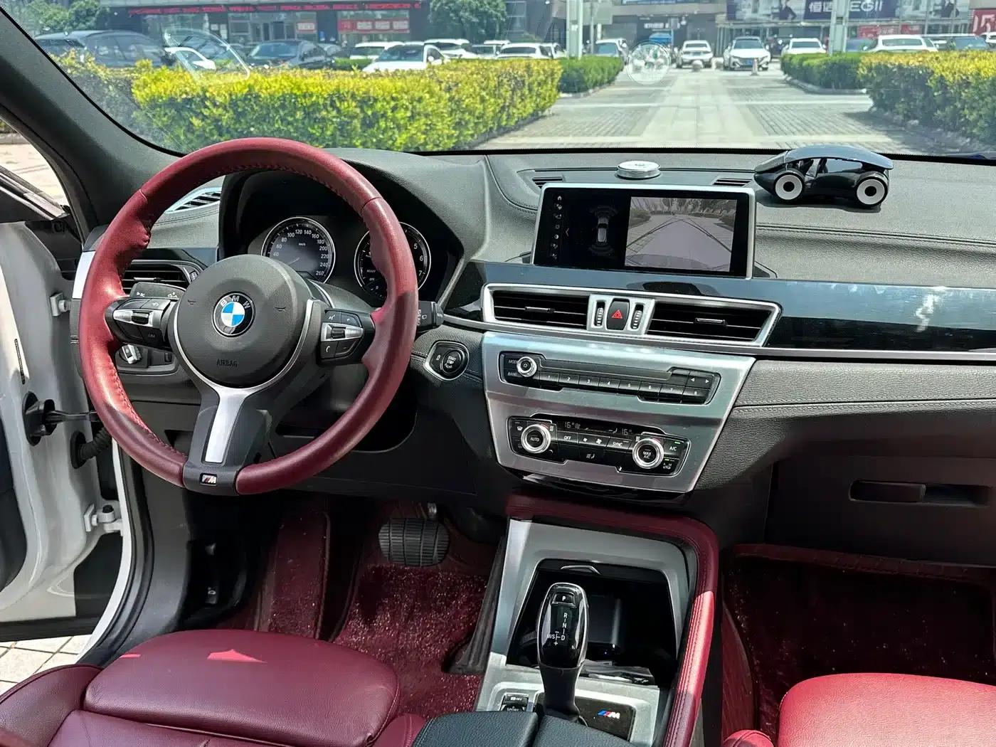 BMW X2 2020 sDrive25i Leading M Sport Package — миниатюра 17