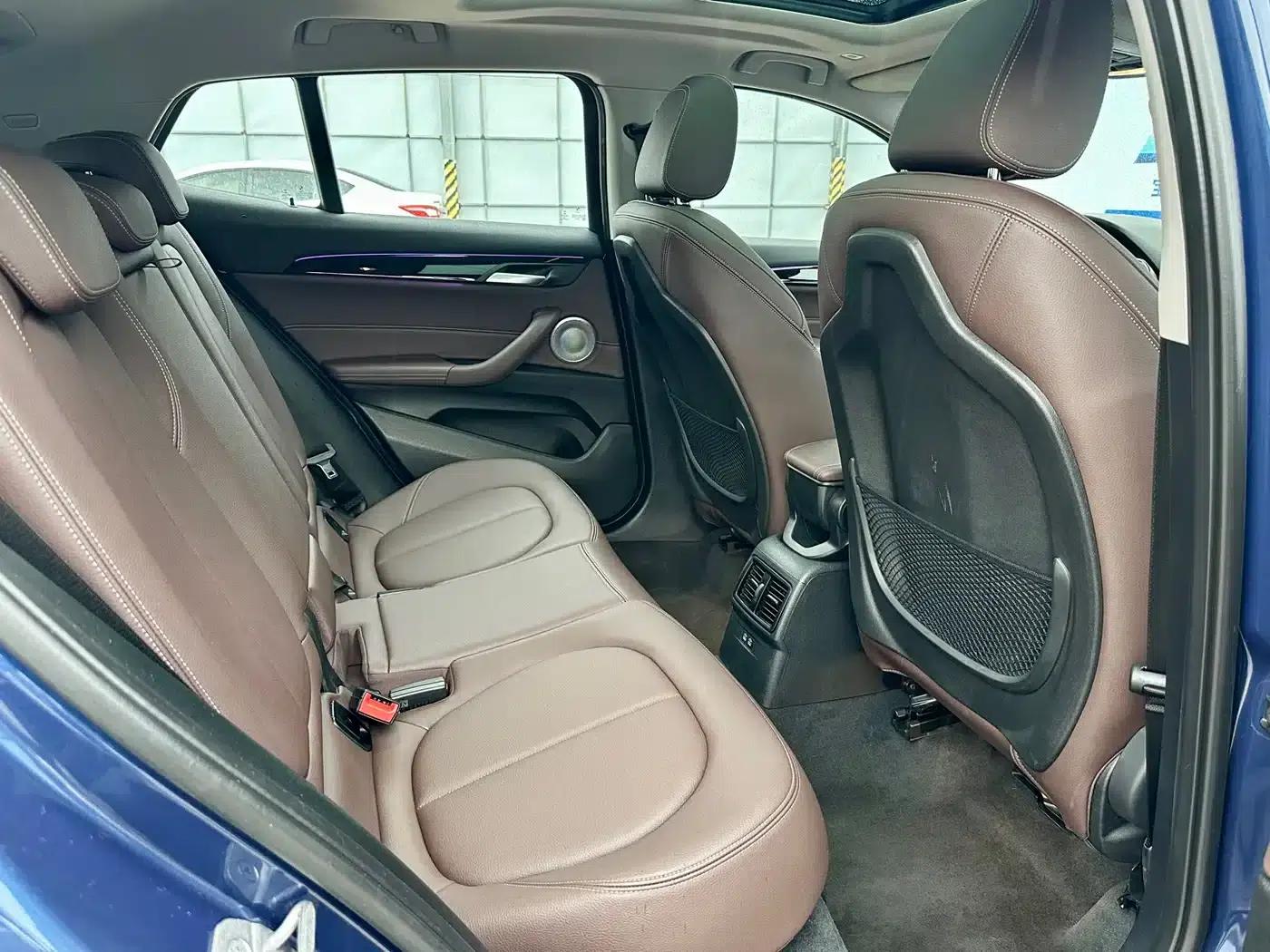 BMW X2 2022 sDrive25i M Sport Package — миниатюра 11