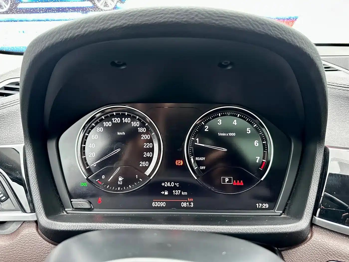BMW X2 2022 sDrive25i M Sport Package — миниатюра 13
