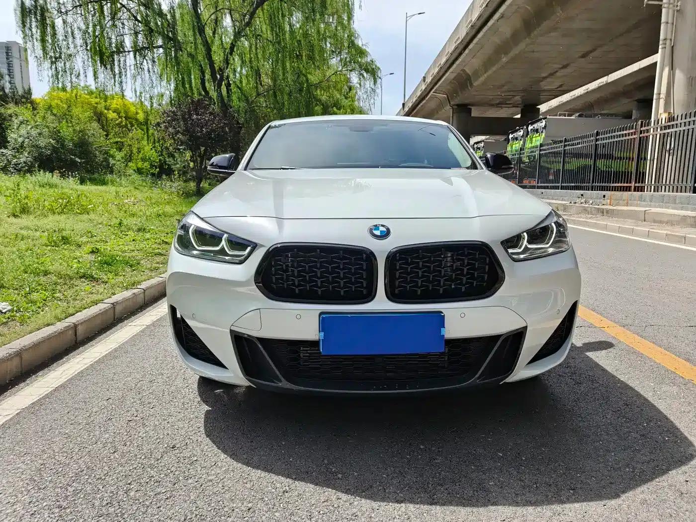 BMW X2 2023 sDrive25i M Sport Shadow Edition — миниатюра 2