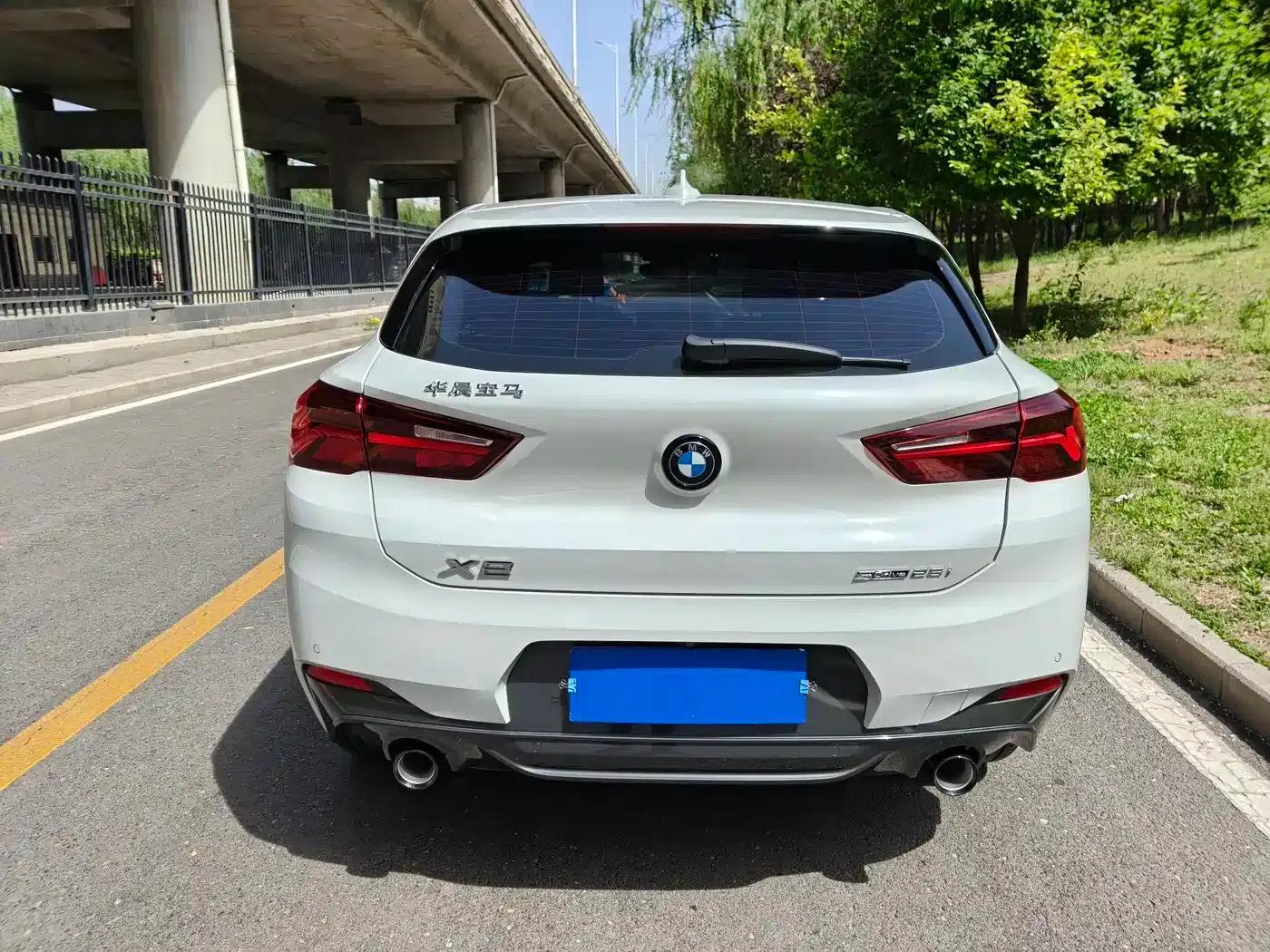 BMW X2 2023 sDrive25i M Sport Shadow Edition — миниатюра 6