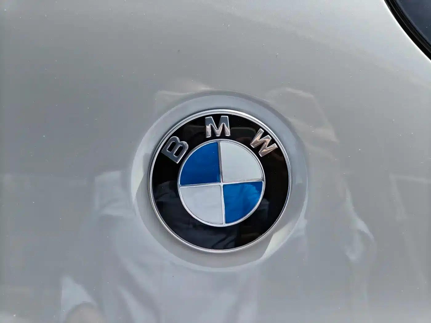 BMW X2 2023 sDrive25i M Sport Shadow Edition — миниатюра 8