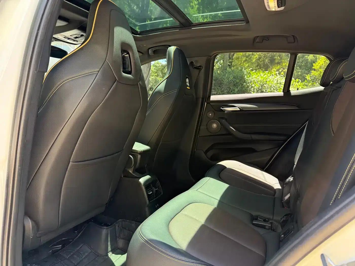 BMW X2 2023 xDrive 25i Shining Edition — миниатюра 8