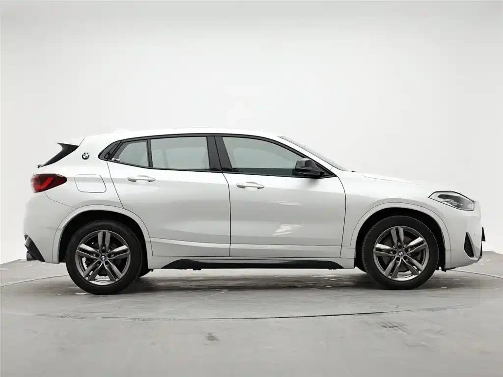 2021 BMW X2 Facelift sDrive25i M Sport Package — миниатюра 5
