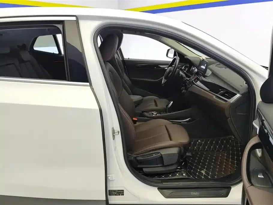 BMW X2 2021 sDrive20i M Sport Package — миниатюра 8