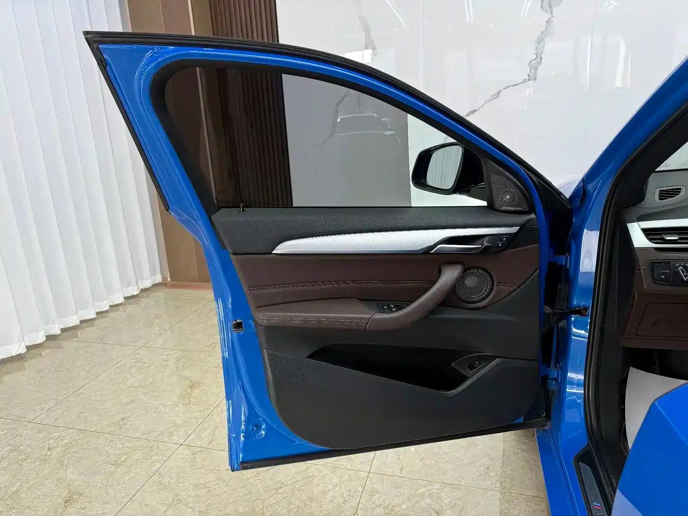 2020 BMW X2 xDrive25i M Sport Package — миниатюра 18