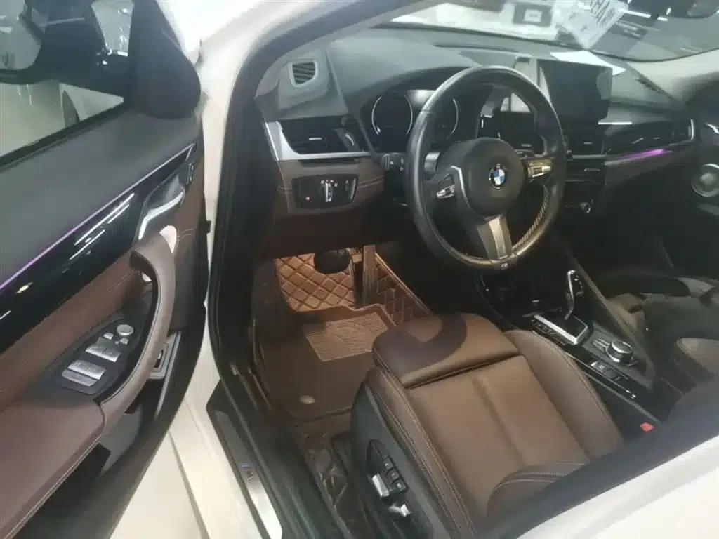 BMW X2 2023 sDrive25i M Sport Shadow Edition — миниатюра 16
