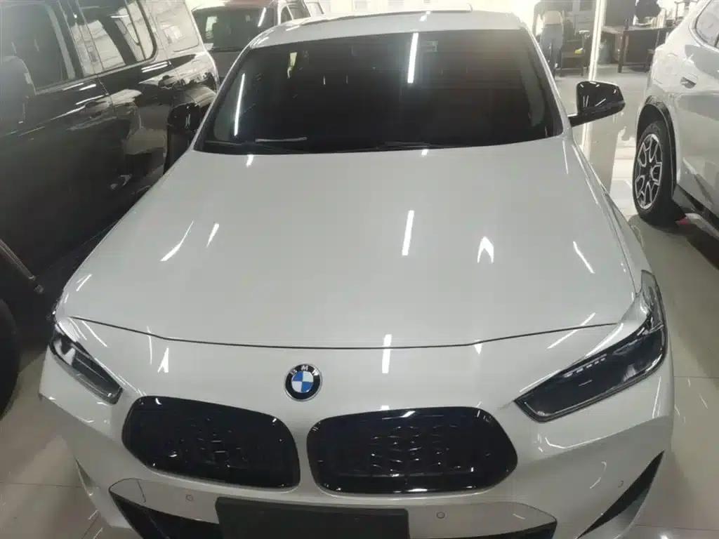 BMW X2 2023 sDrive25i M Sport Shadow Edition — миниатюра 3