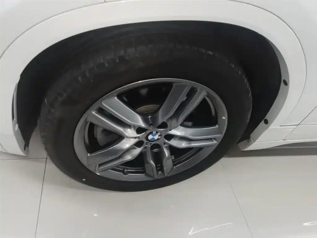 BMW X2 2023 sDrive25i M Sport Shadow Edition — миниатюра 23
