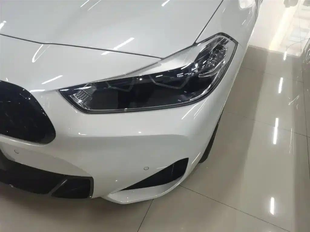 BMW X2 2023 sDrive25i M Sport Shadow Edition — миниатюра 24