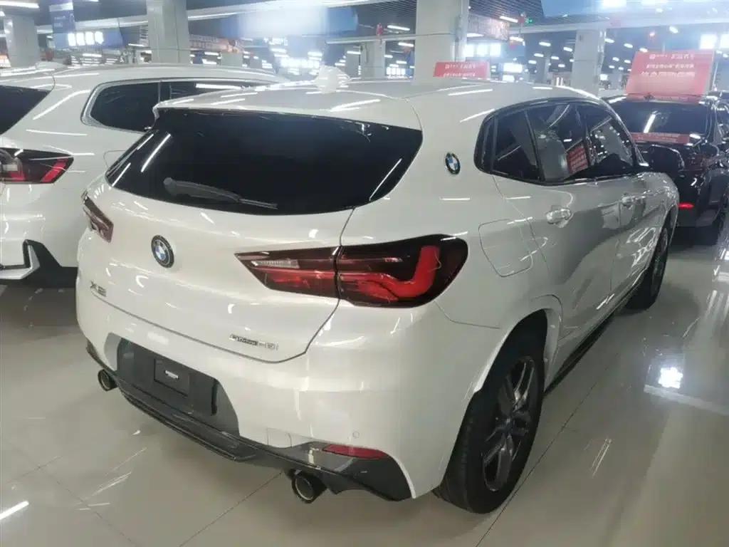 BMW X2 2023 sDrive25i M Sport Shadow Edition — миниатюра 7