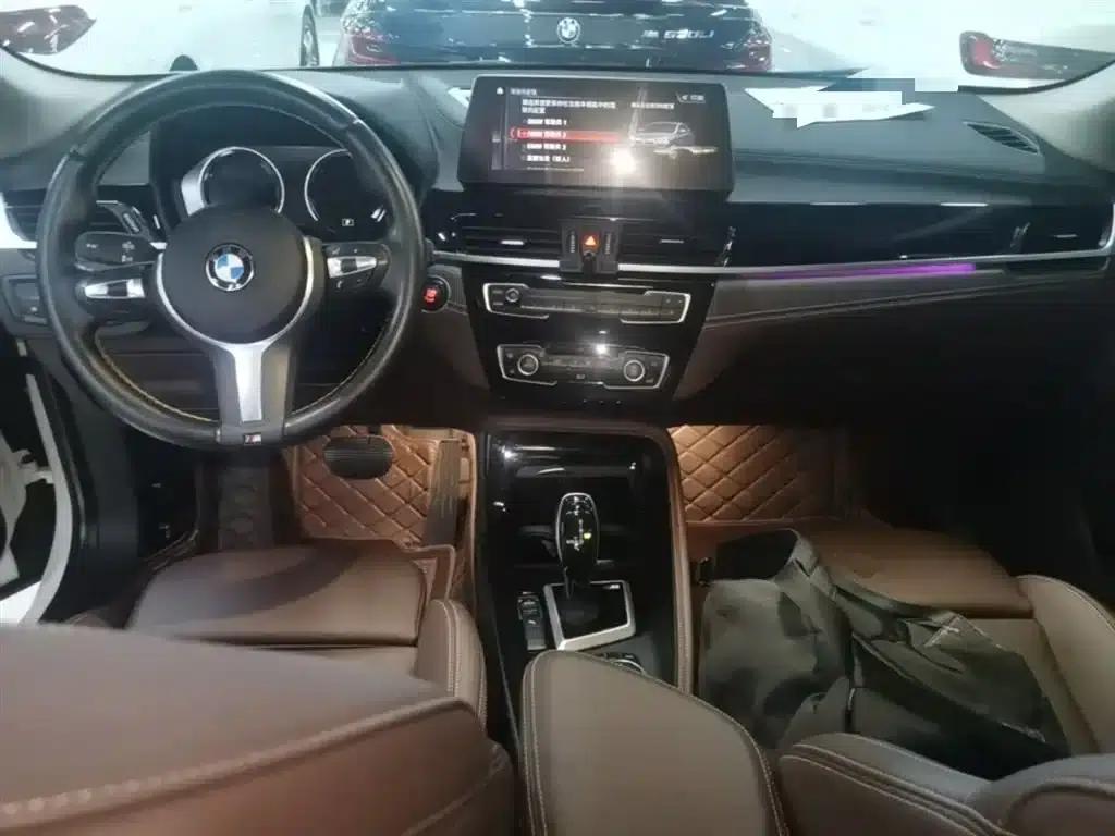 BMW X2 2023 sDrive25i M Sport Shadow Edition — миниатюра 10