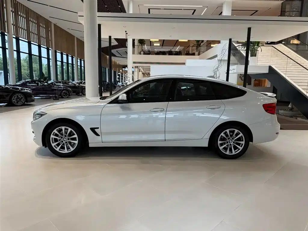 BMW 3 Series GT 2013 320i Leading Edition — миниатюра 15