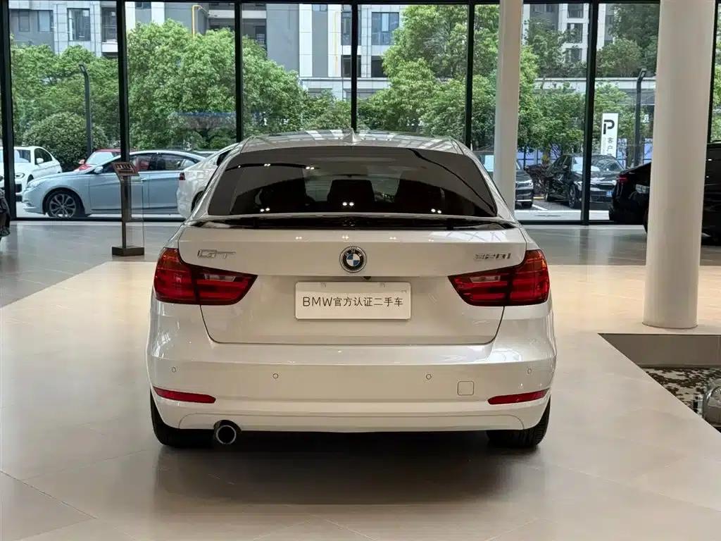 BMW 3 Series GT 2013 320i Leading Edition — миниатюра 7