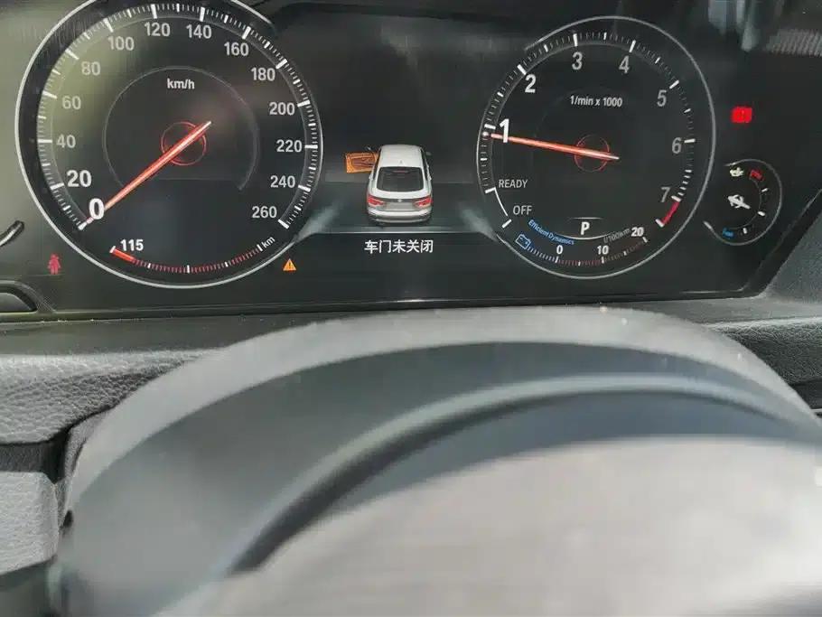 2019 BMW 3 Series GT 320i M Sport Shadow Edition — миниатюра 14