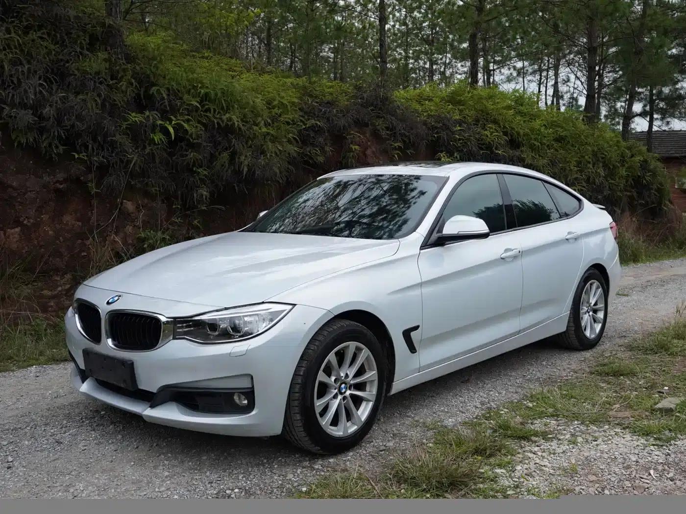 BMW 3 Series GT 2013 320i Leading Edition — миниатюра 1