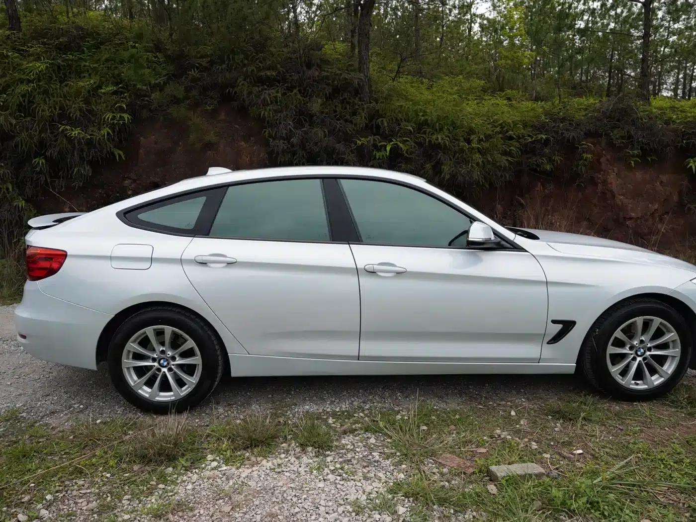 BMW 3 Series GT 2013 320i Leading Edition — миниатюра 12