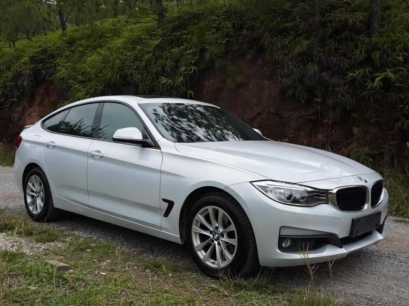 BMW 3 Series GT 2013 320i Leading Edition — миниатюра 14