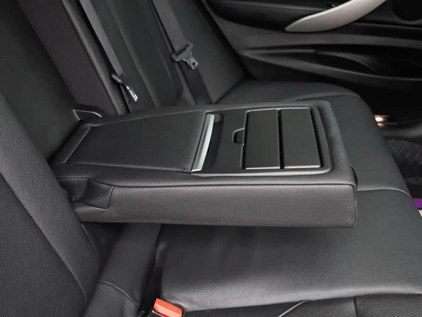 BMW 3 Series GT 2013 320i Leading Edition — миниатюра 18