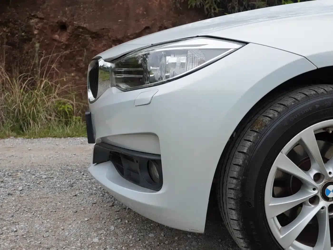 BMW 3 Series GT 2013 320i Leading Edition — миниатюра 36