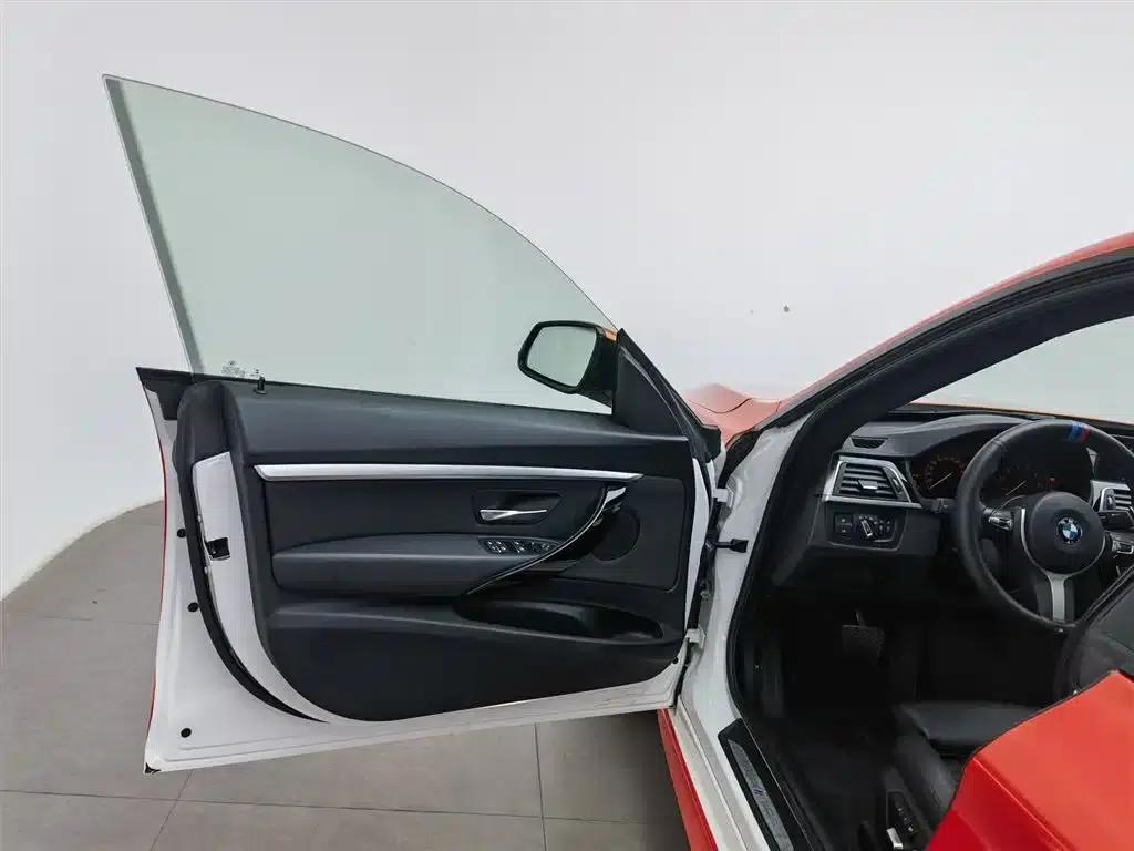 2020 BMW 3 Series GT 320i M Sport Package — миниатюра 8