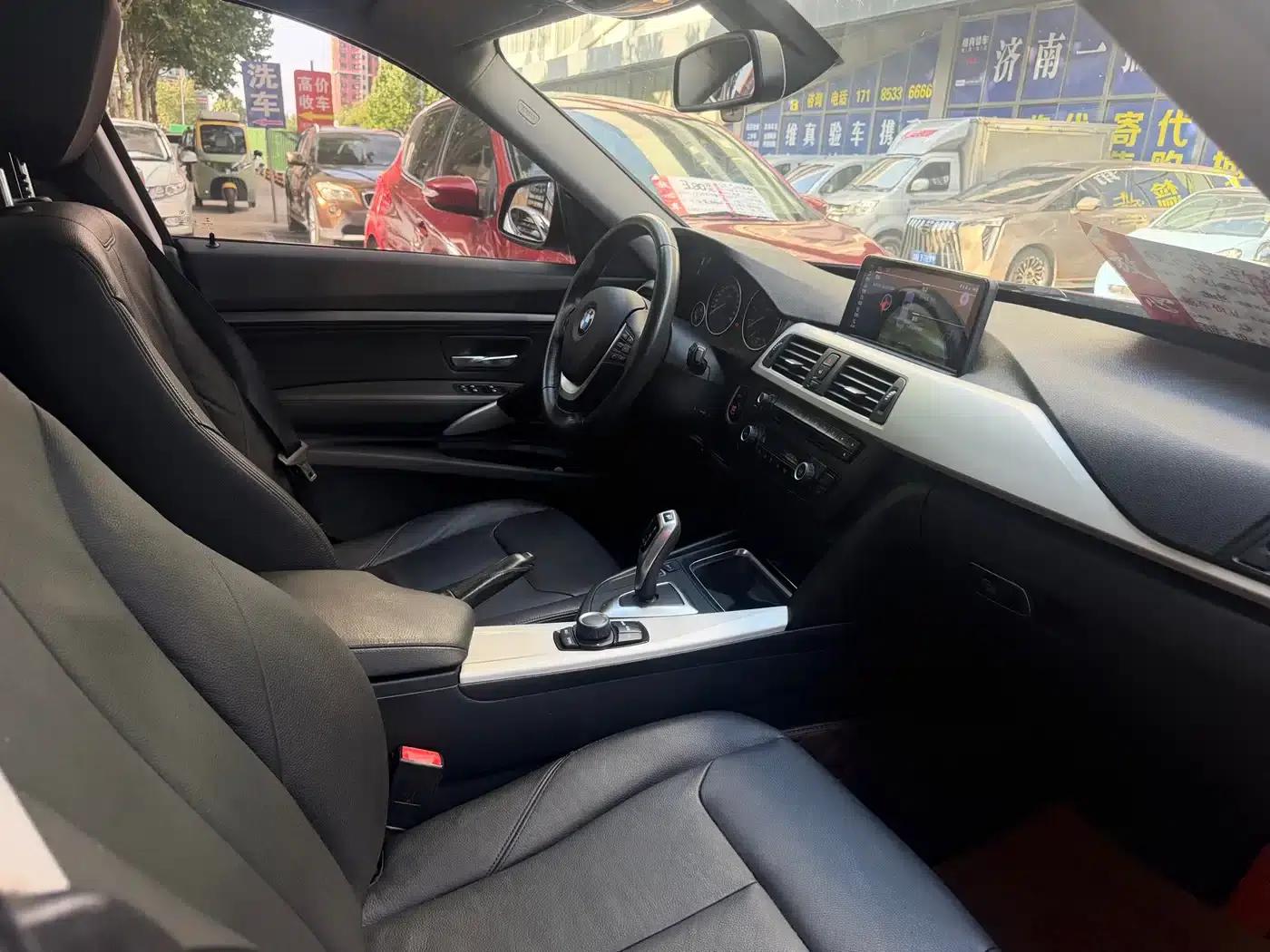 BMW 3 Series GT 2014 320i Leading Edition — миниатюра 12