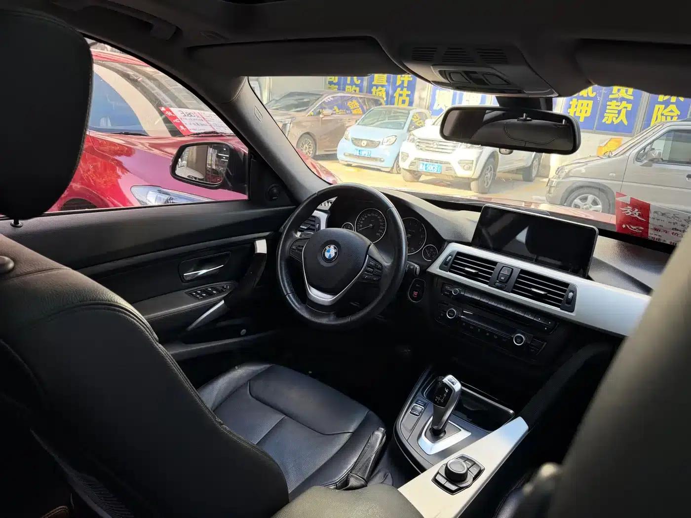 BMW 3 Series GT 2014 320i Leading Edition — миниатюра 15