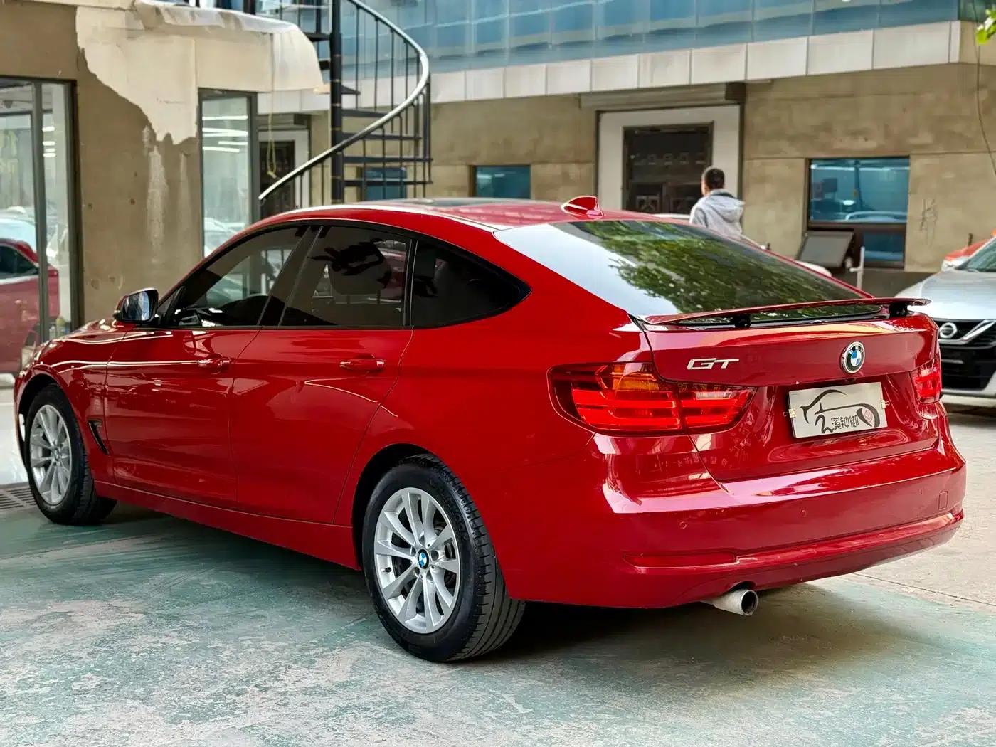 BMW 3 Series GT 2014 320i Leading Edition — миниатюра 6