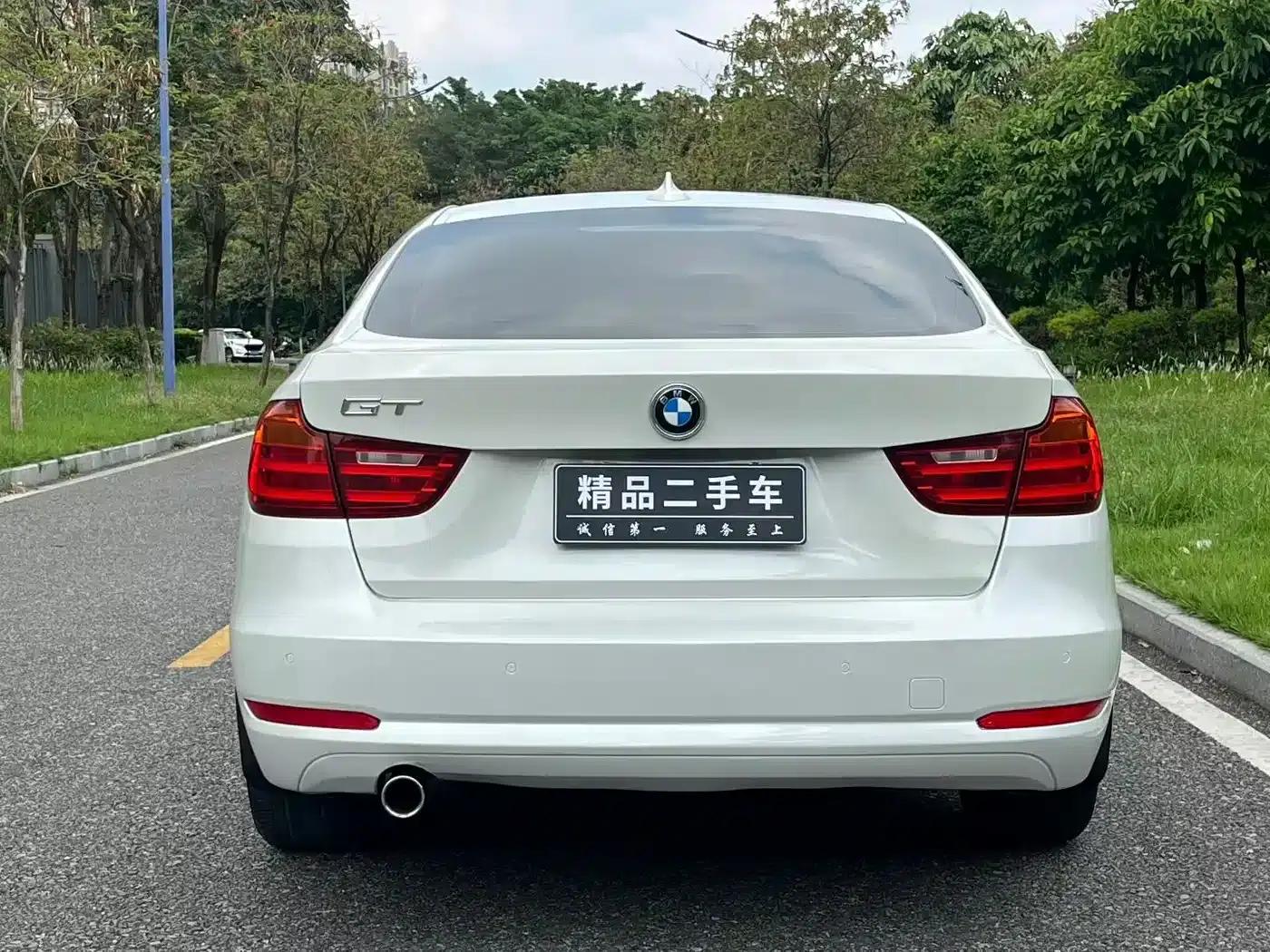 BMW 3 Series GT 2013 320i Leading Edition — миниатюра 12
