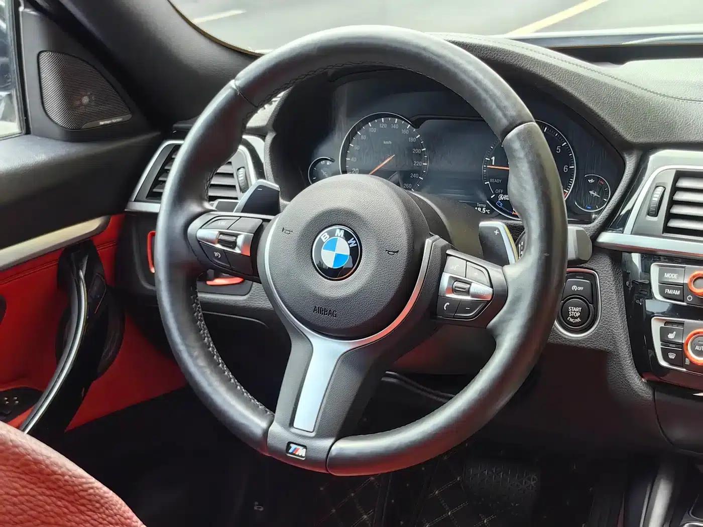 BMW 3 Series GT 2020 320i M Sport Shadow Edition — миниатюра 17