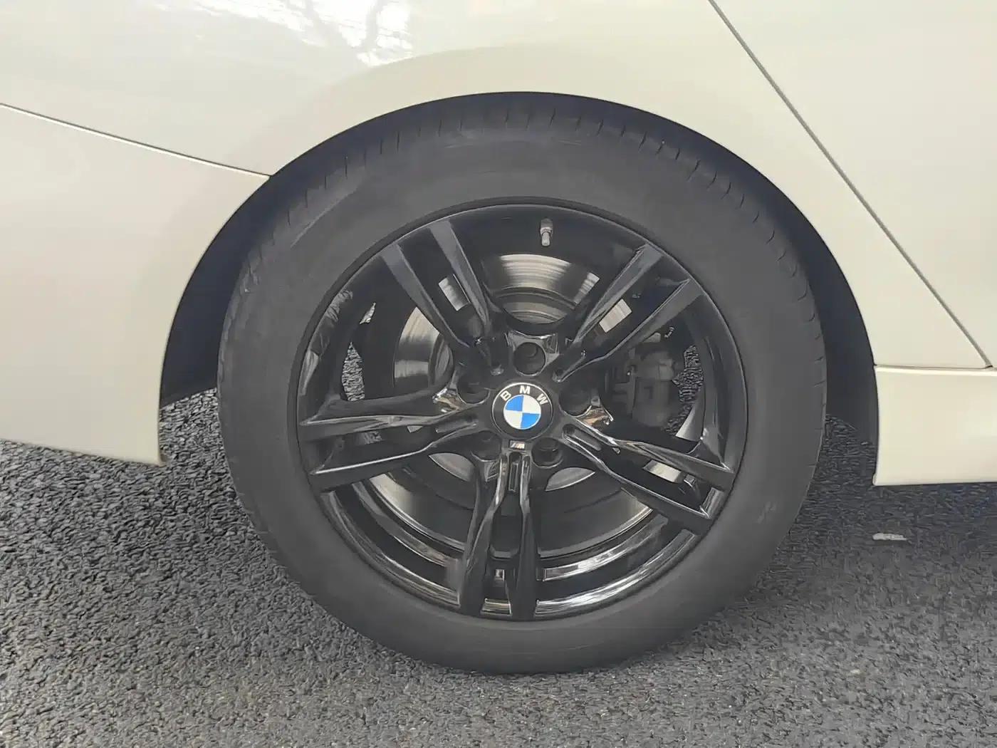 BMW 3 Series GT 2020 320i M Sport Shadow Edition — миниатюра 25