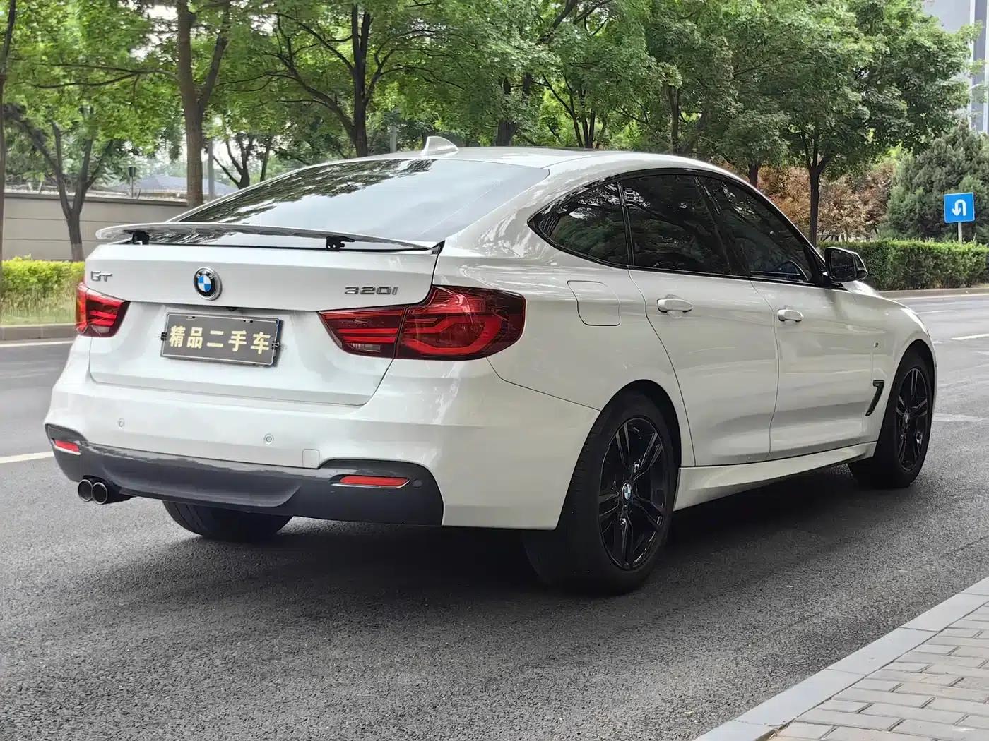 BMW 3 Series GT 2020 320i M Sport Shadow Edition — миниатюра 26