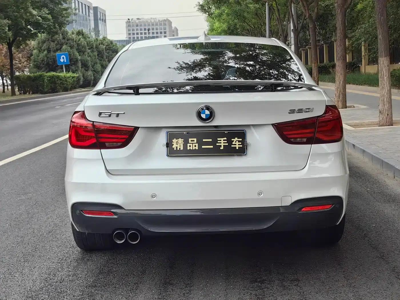 BMW 3 Series GT 2020 320i M Sport Shadow Edition — миниатюра 28