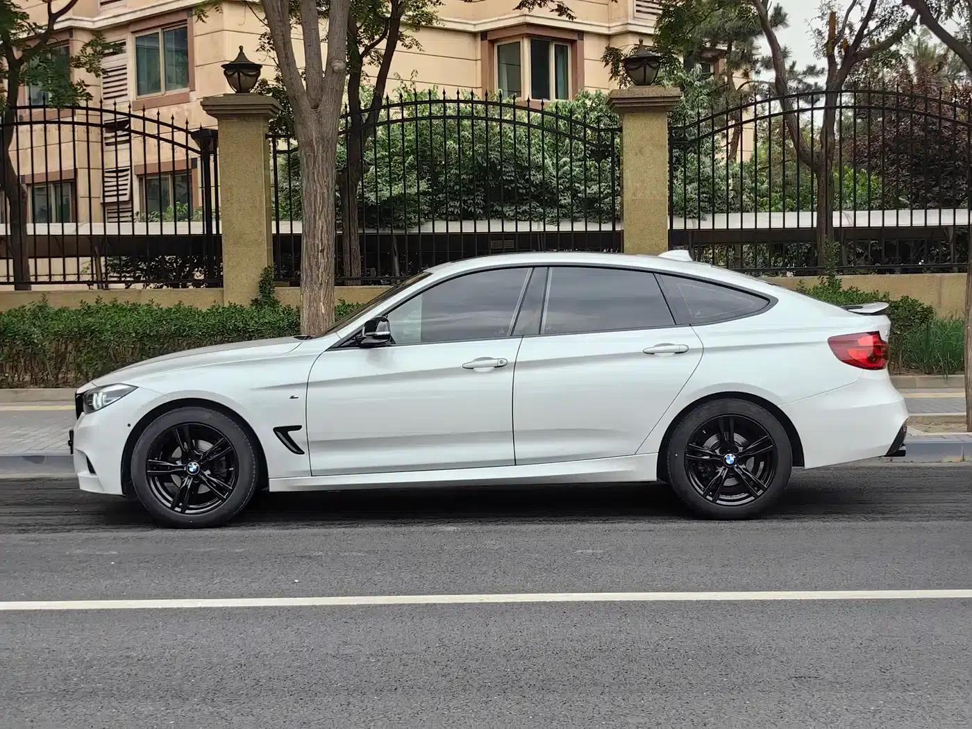 BMW 3 Series GT 2020 320i M Sport Shadow Edition — миниатюра 5
