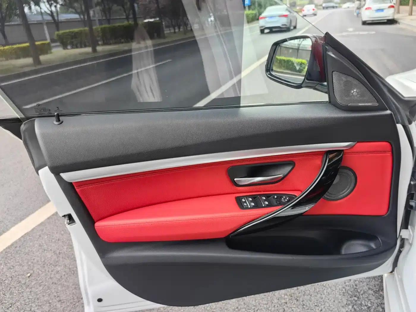 BMW 3 Series GT 2020 320i M Sport Shadow Edition — миниатюра 6