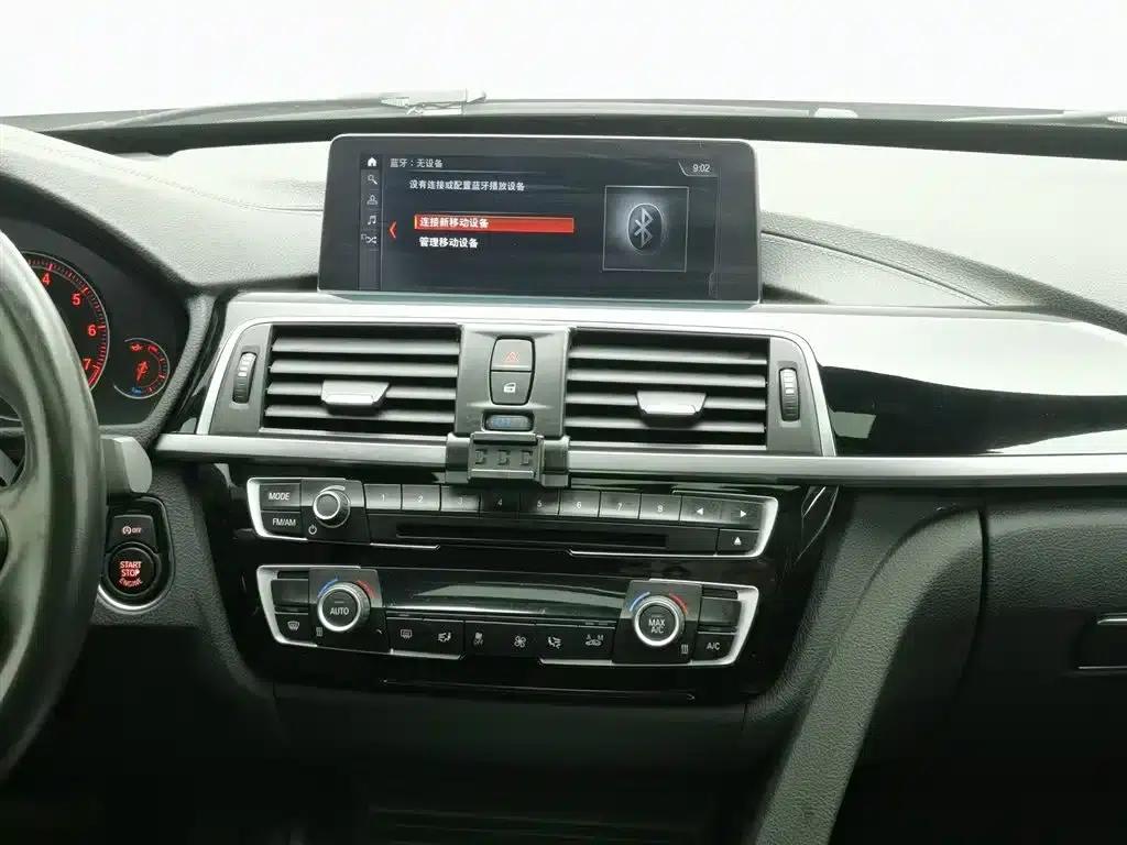 2019 BMW 3 Series GT 320i M Sport Package — миниатюра 12