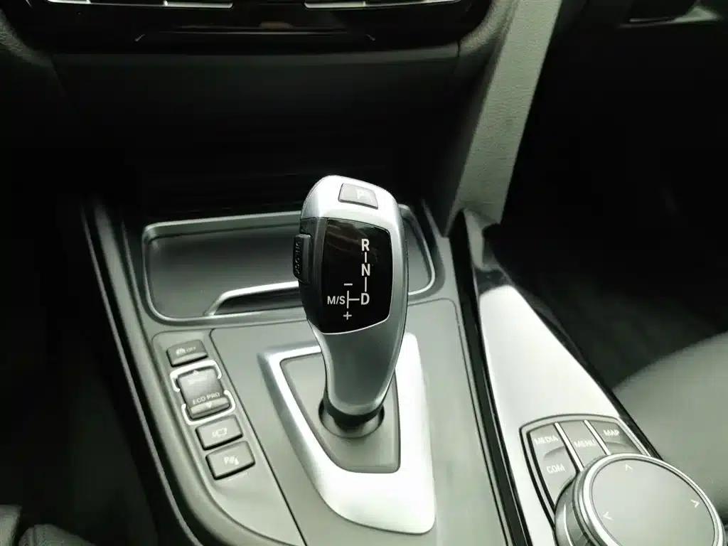 2019 BMW 3 Series GT 320i M Sport Package — миниатюра 13
