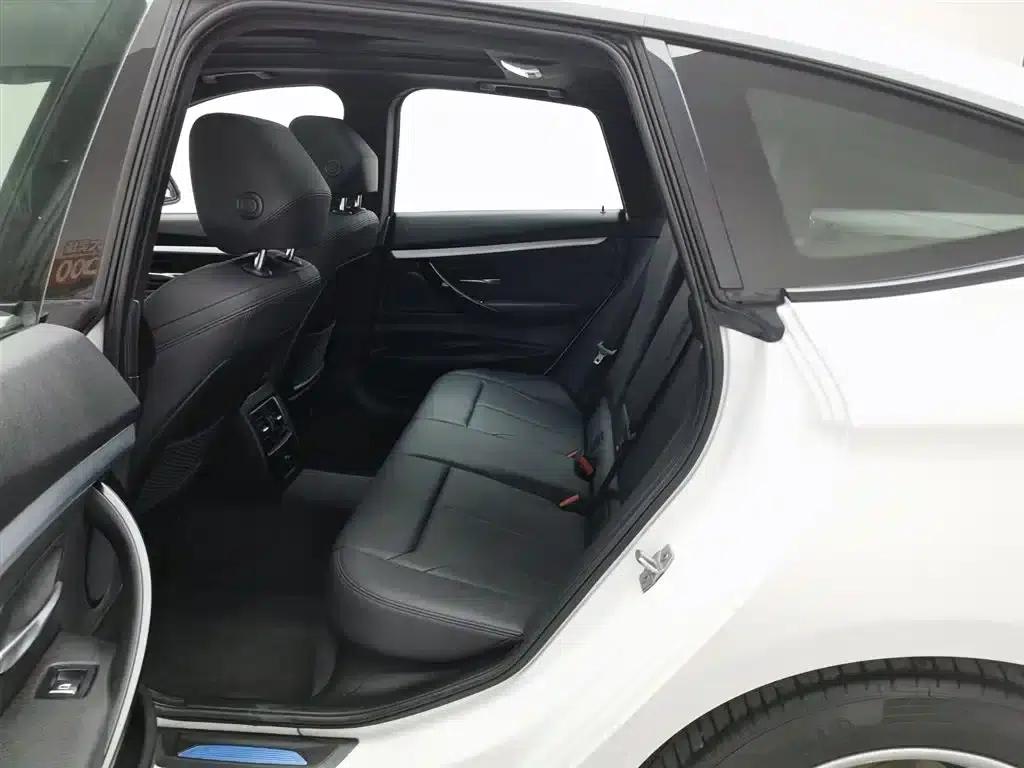 2019 BMW 3 Series GT 320i M Sport Package — миниатюра 15
