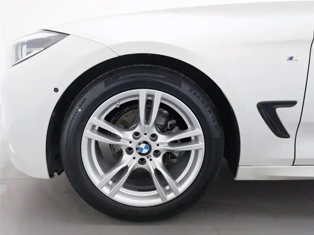 2019 BMW 3 Series GT 320i M Sport Package — миниатюра 17