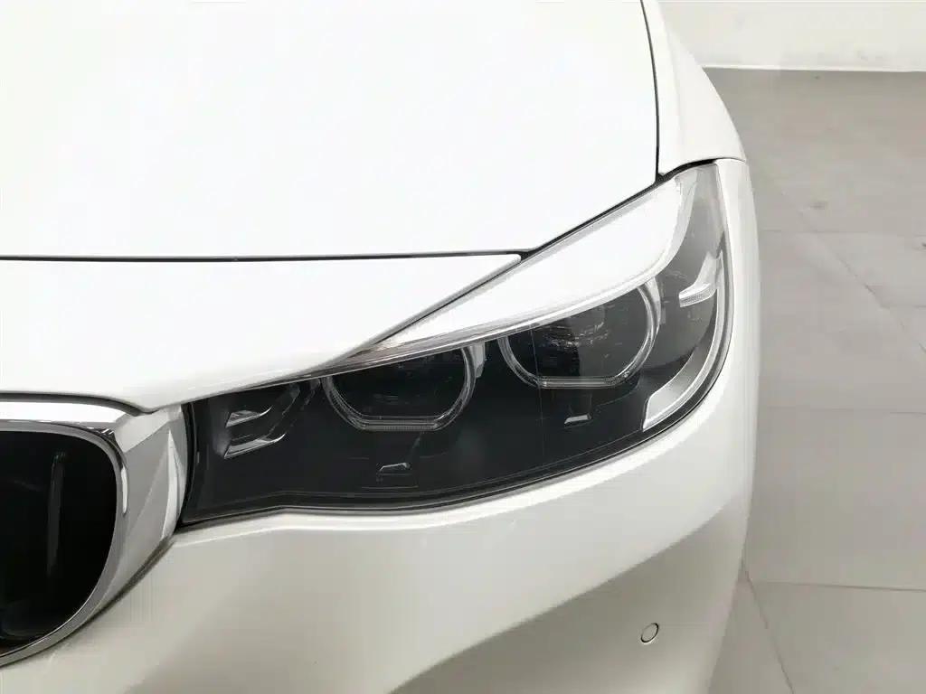 2019 BMW 3 Series GT 320i M Sport Package — миниатюра 7