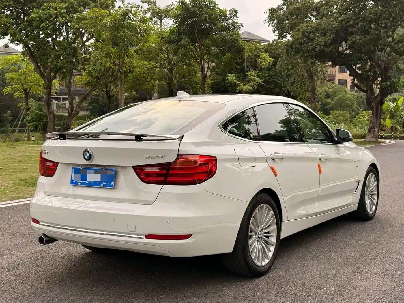 2014 BMW 3 Series GT 320i Design Package — миниатюра 9