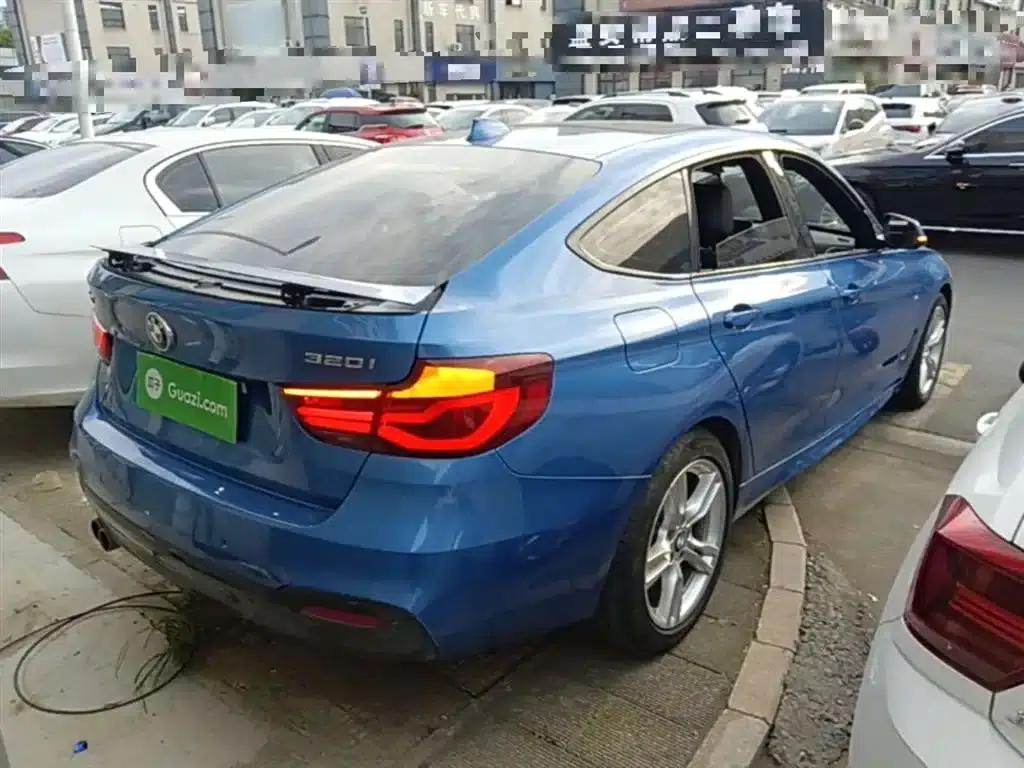 2019 BMW 3 Series GT 320i M Sport Package — миниатюра 7