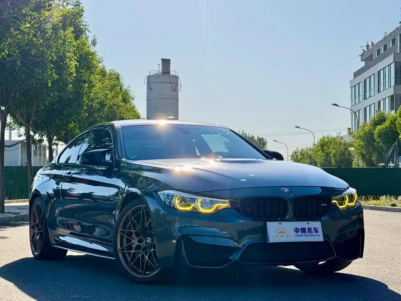 2017 BMW M4 Coupe Fan Edition — миниатюра 3