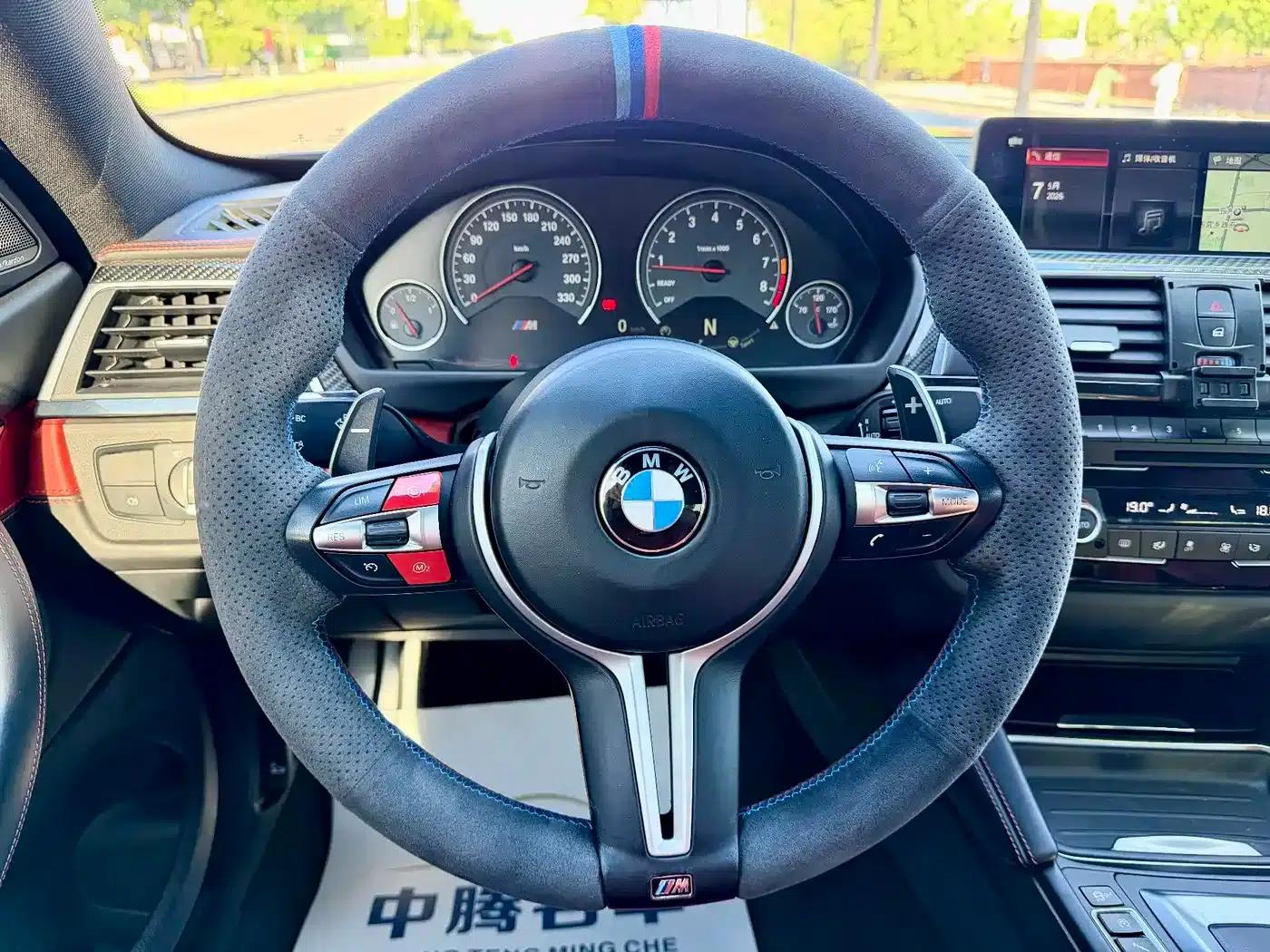 2017 BMW M4 Coupe Fan Edition — миниатюра 27