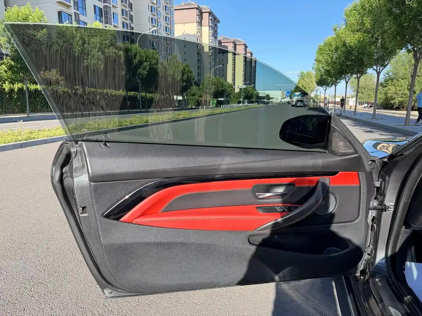 2017 BMW M4 Coupe Fan Edition — миниатюра 9