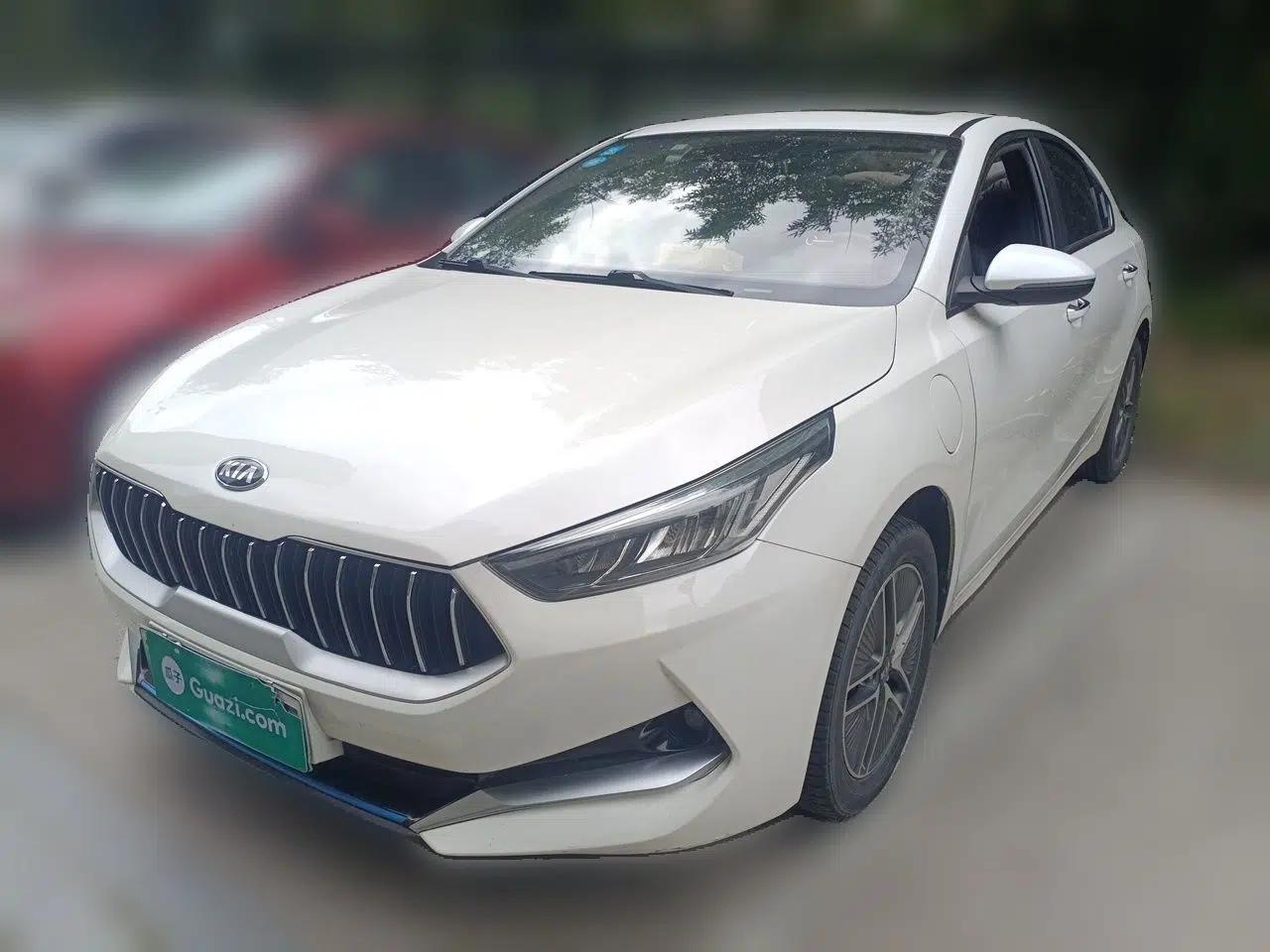 Kia K3 New Energy 2019 1.6L PHEV Smart Connectivity Edition — миниатюра 1