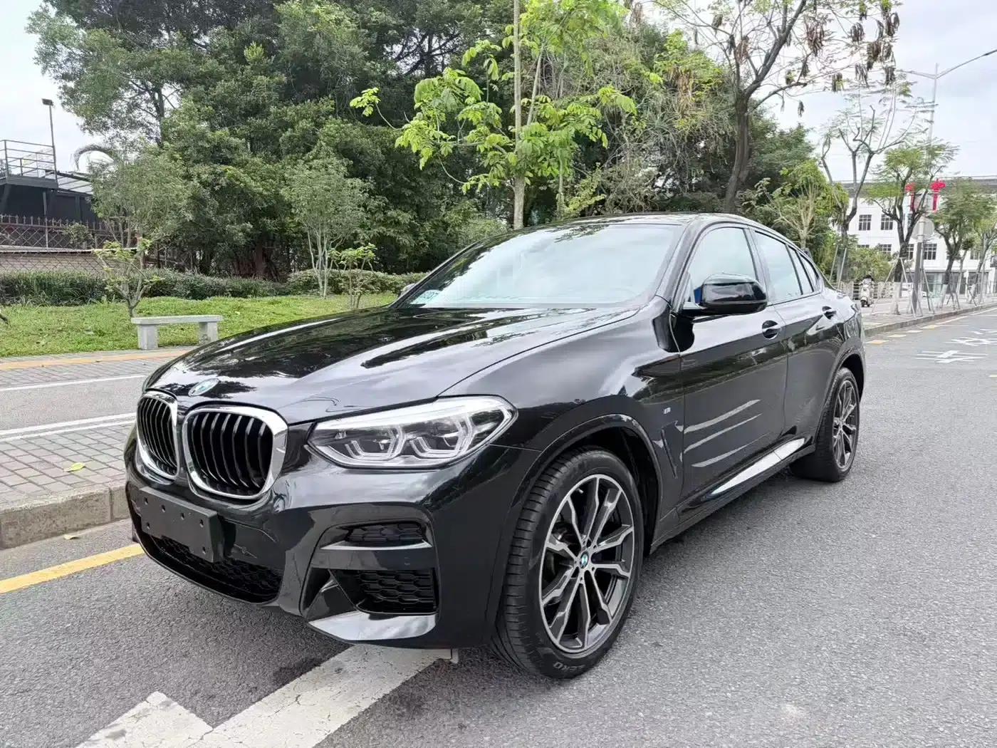2020 BMW X4 xDrive30i M Sport Package — миниатюра 1