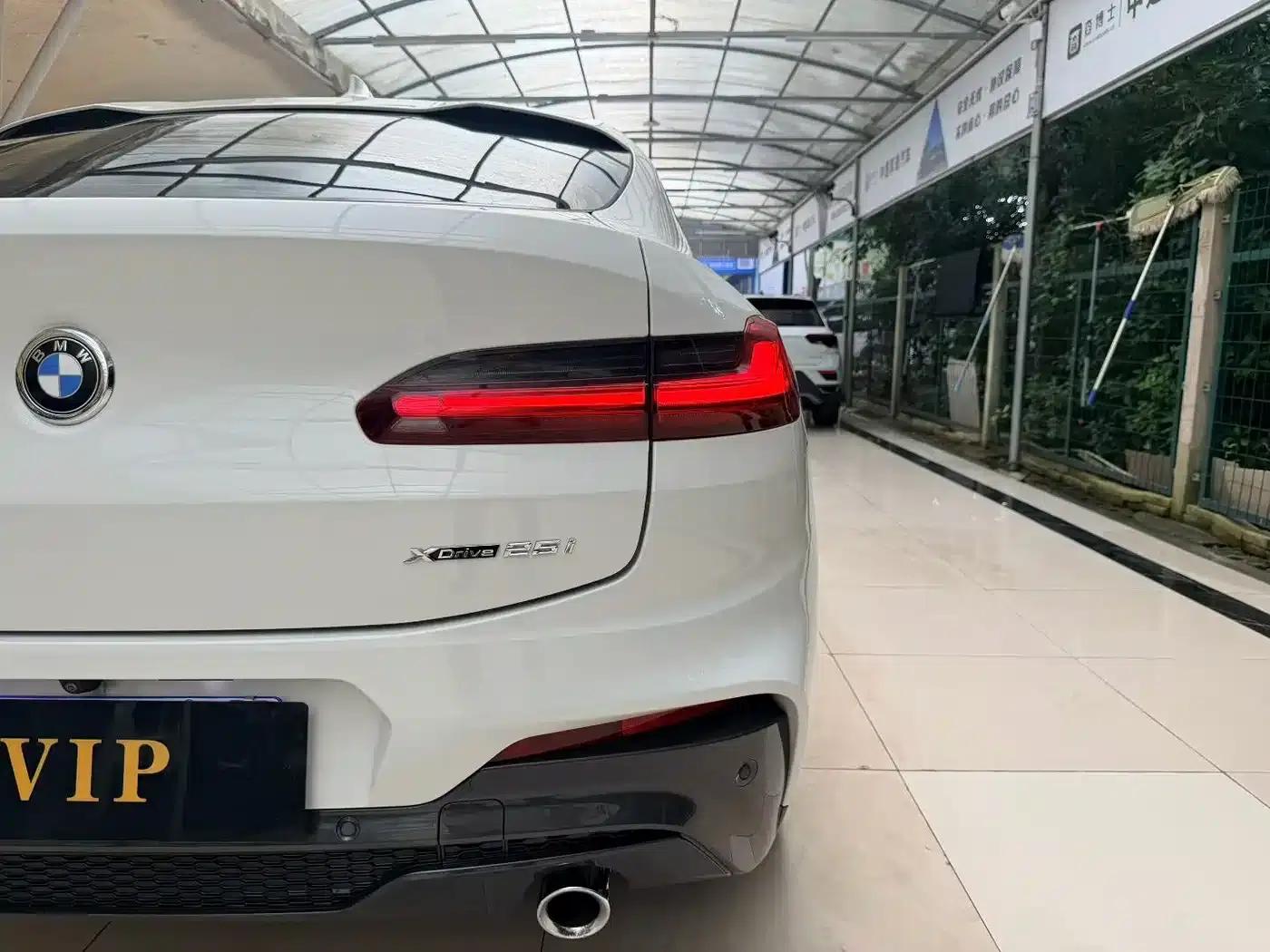 2021 BMW X4 xDrive 25i M Sport Package — миниатюра 6