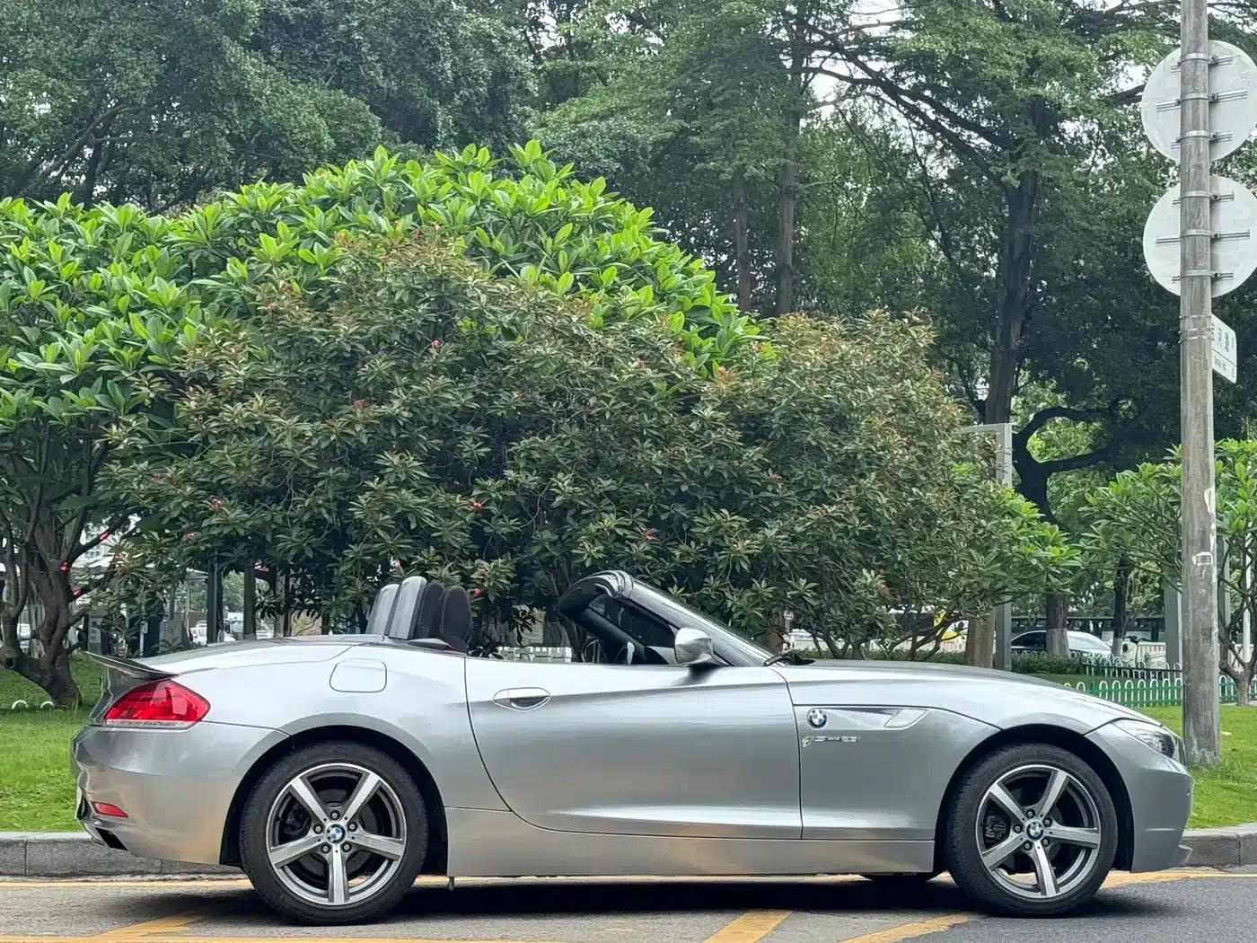BMW Z4 2011 sDrive23i Flame Limited Edition — миниатюра 4